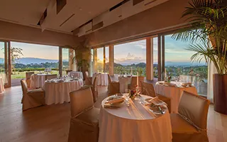 画像：L'AUBERGE DE PLAISANCE 桜井